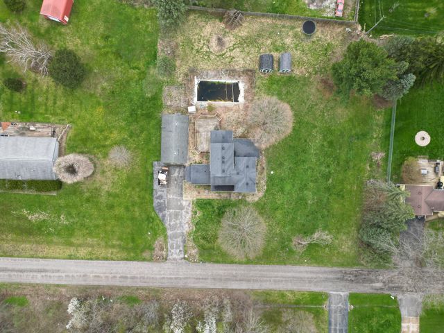 2402 Linda Road, Valparaiso, IN 46383
