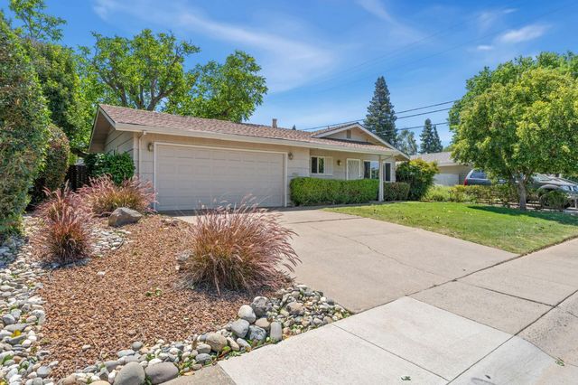 10404 River Wood Way, Rancho Cordova, CA 95670