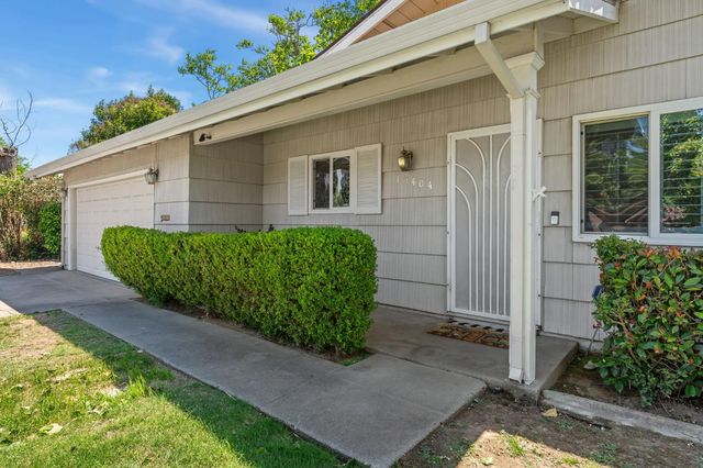 10404 River Wood Way, Rancho Cordova, CA 95670