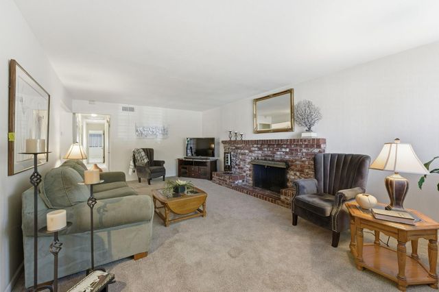 10404 River Wood Way, Rancho Cordova, CA 95670