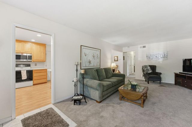 10404 River Wood Way, Rancho Cordova, CA 95670