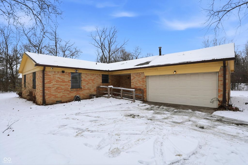 6032 Grandview Drive, Indianapolis, IN 46228