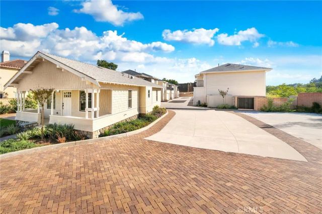 640 W Grand Avenue, Pomona, CA 91766