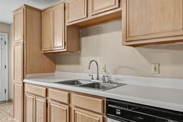 945 Tennessee Trail, Arlington, TX 76017