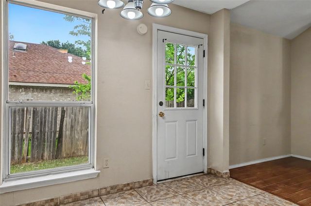 945 Tennessee Trail, Arlington, TX 76017