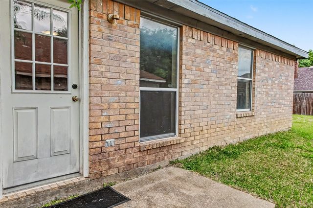 945 Tennessee Trail, Arlington, TX 76017