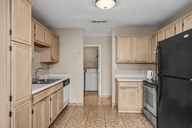 945 Tennessee Trail, Arlington, TX 76017