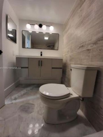733 SE 1st Way 109, Deerfield Beach, FL 33441