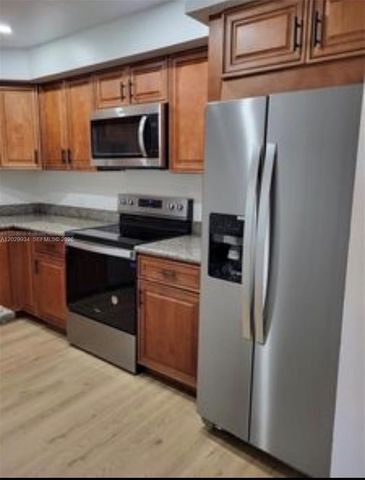 733 SE 1st Way 109, Deerfield Beach, FL 33441