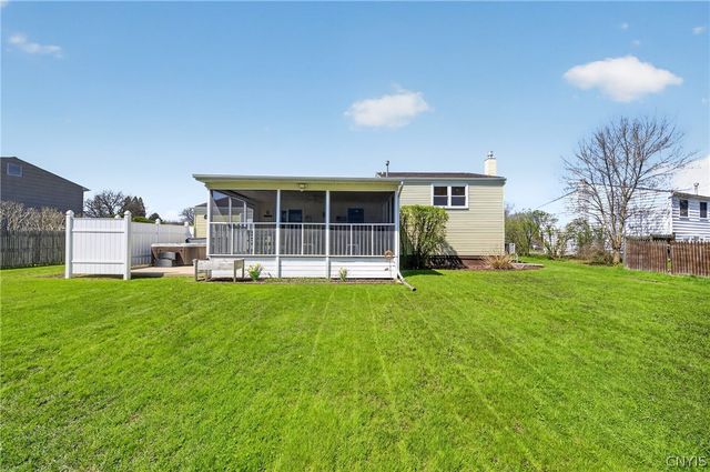 8018 Pickett Lane, Cicero, NY 13039