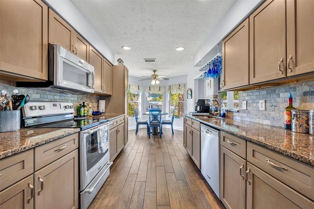 11768 W RIVERHAVEN DRIVE, Homosassa, FL 34448