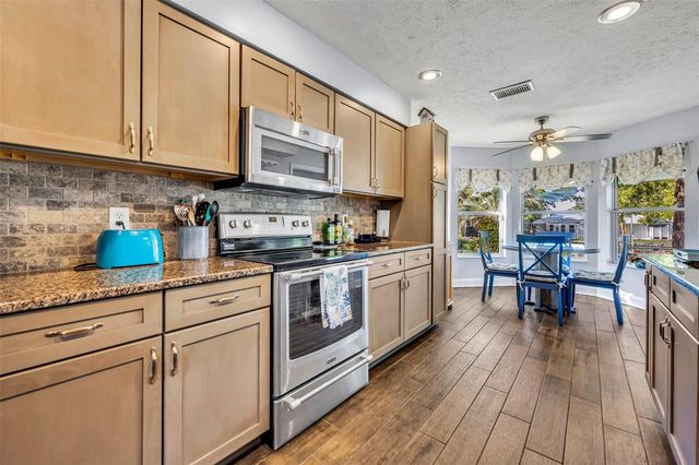 11768 W RIVERHAVEN DRIVE, Homosassa, FL 34448