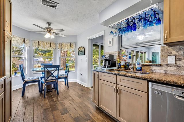 11768 W RIVERHAVEN DRIVE, Homosassa, FL 34448