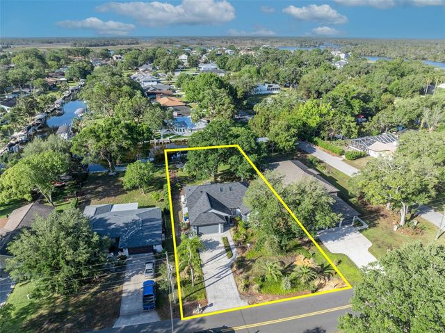 11768 W RIVERHAVEN DRIVE, Homosassa, FL 34448