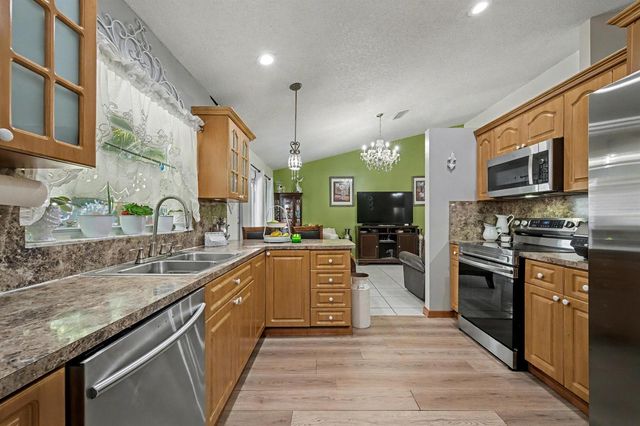 1340 SW 75th Avenue, North Lauderdale, FL 33068