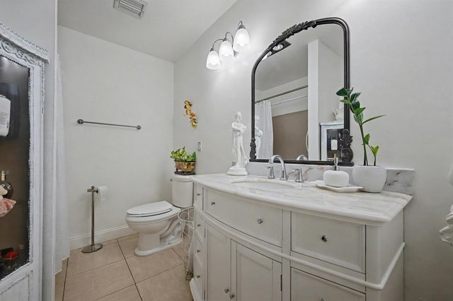 1340 SW 75th Avenue, North Lauderdale, FL 33068