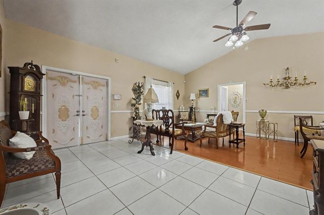1340 SW 75th Avenue, North Lauderdale, FL 33068