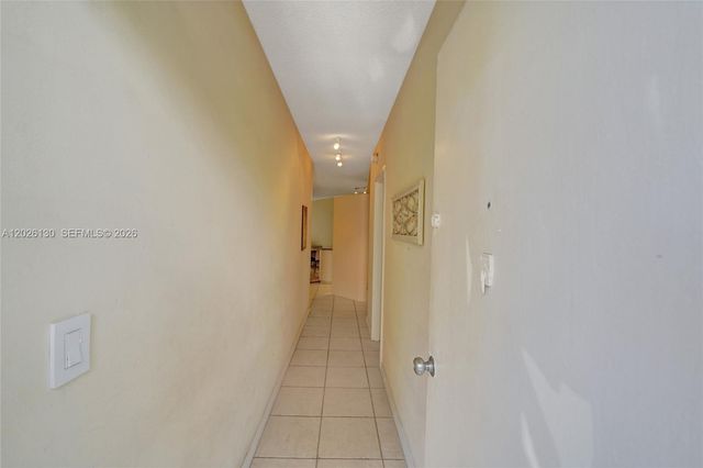 1936 S Ocean Dr 4C, Hallandale Beach, FL 33009