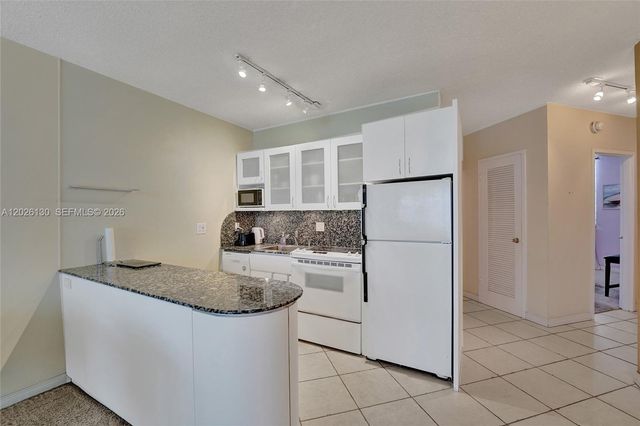 1936 S Ocean Dr 4C, Hallandale Beach, FL 33009