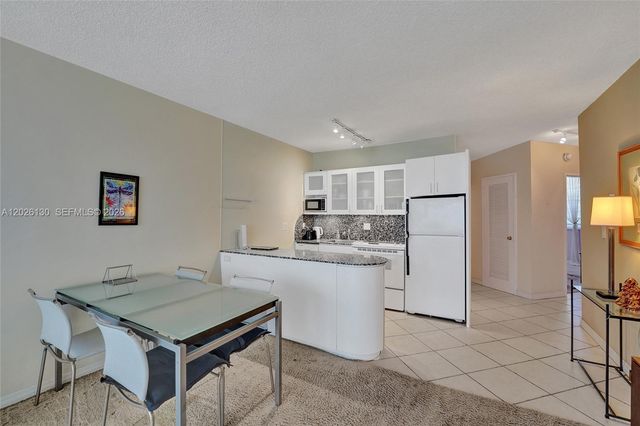 1936 S Ocean Dr 4C, Hallandale Beach, FL 33009