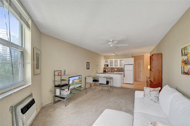 1936 S Ocean Dr 4C, Hallandale Beach, FL 33009