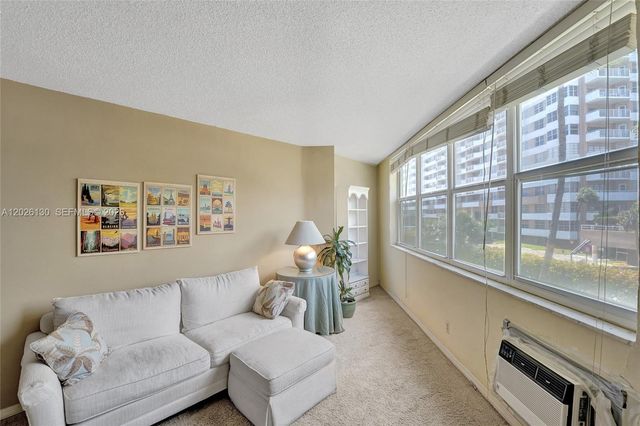 1936 S Ocean Dr 4C, Hallandale Beach, FL 33009