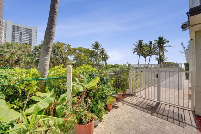 1936 S Ocean Dr 4C, Hallandale Beach, FL 33009