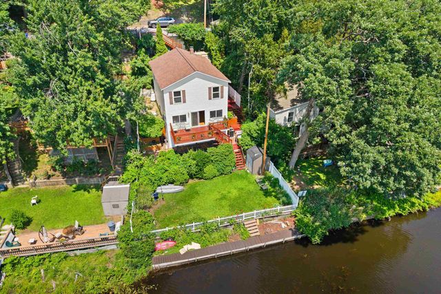 20 Pond Drive, Manchester, NH 03103