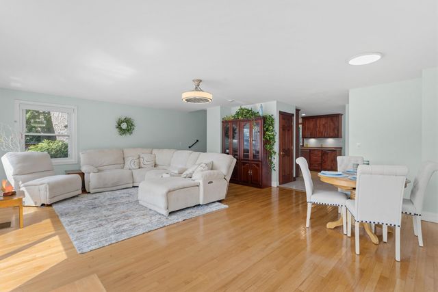20 Pond Drive, Manchester, NH 03103