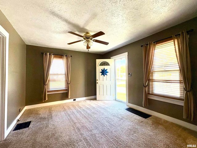 865 Superior Avenue, Jacksonville, IL 62650