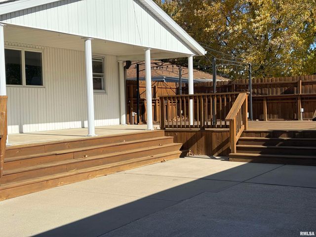 865 Superior Avenue, Jacksonville, IL 62650