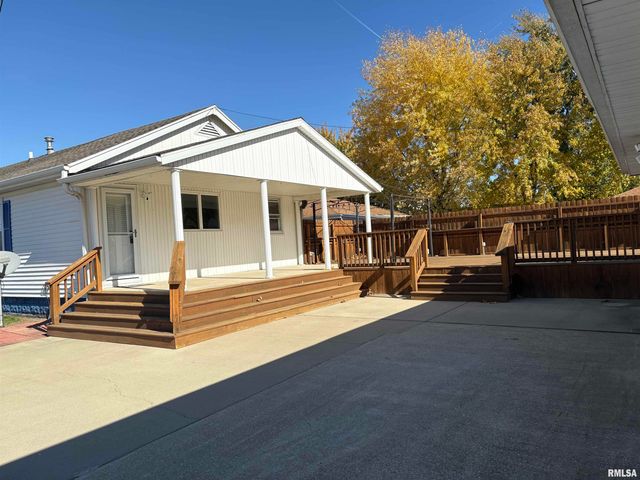 865 Superior Avenue, Jacksonville, IL 62650