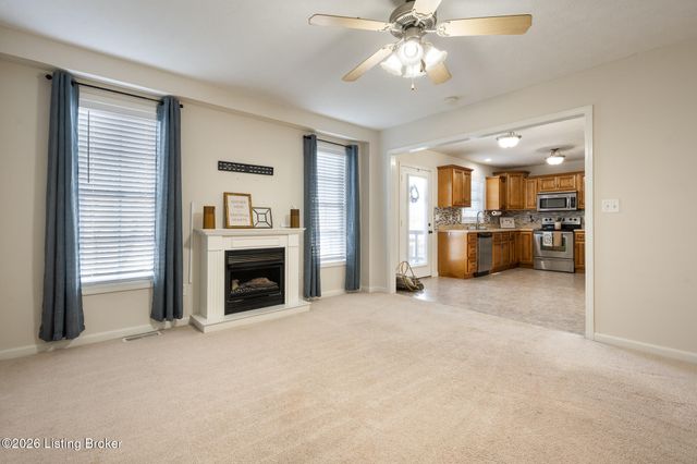 121 Alpine Dr, Vine Grove, KY 40175