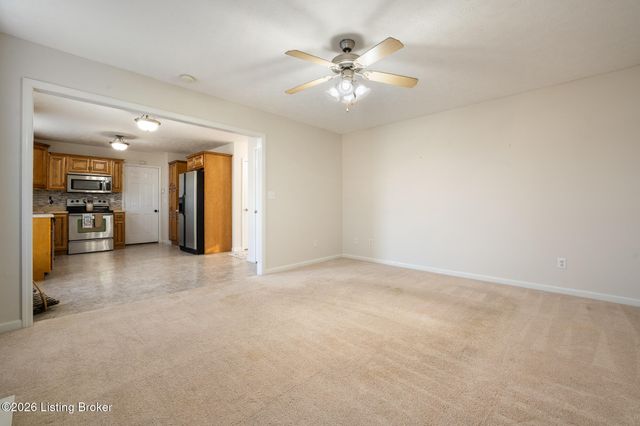 121 Alpine Dr, Vine Grove, KY 40175