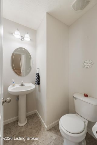 121 Alpine Dr, Vine Grove, KY 40175