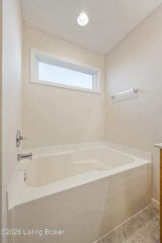 121 Alpine Dr, Vine Grove, KY 40175