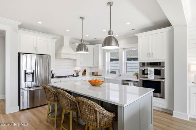 9059 W 9th Street, Surf City, NC 28445