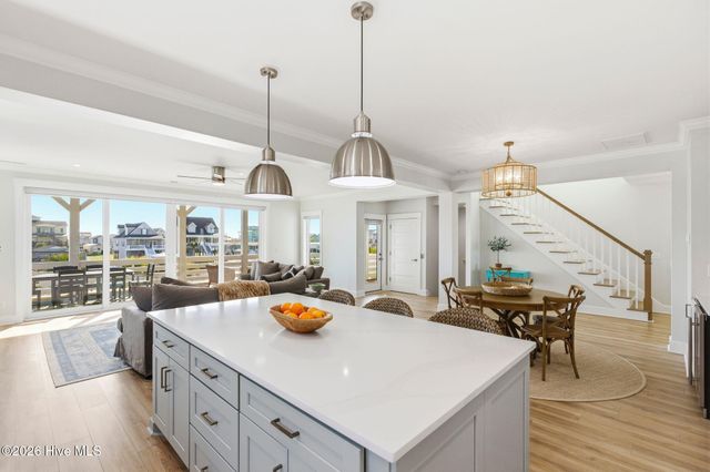 9059 W 9th Street, Surf City, NC 28445