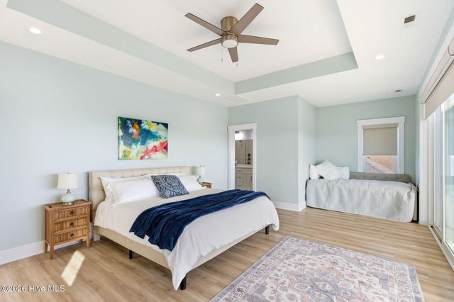 9059 W 9th Street, Surf City, NC 28445