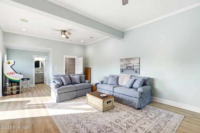 9059 W 9th Street, Surf City, NC 28445