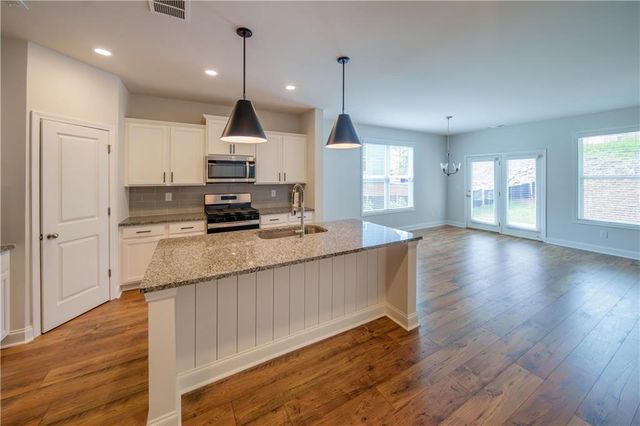 5120 Hillington Way, Sugar Hill, GA 30518