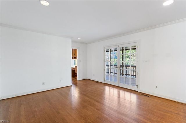 54 Settlers RD, Newport News, VA 23606