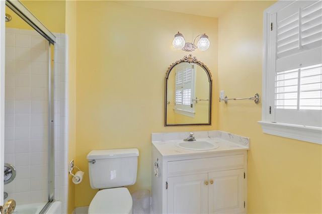 54 Settlers RD, Newport News, VA 23606