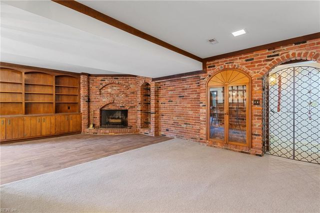 54 Settlers RD, Newport News, VA 23606