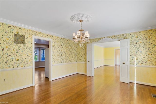 54 Settlers RD, Newport News, VA 23606