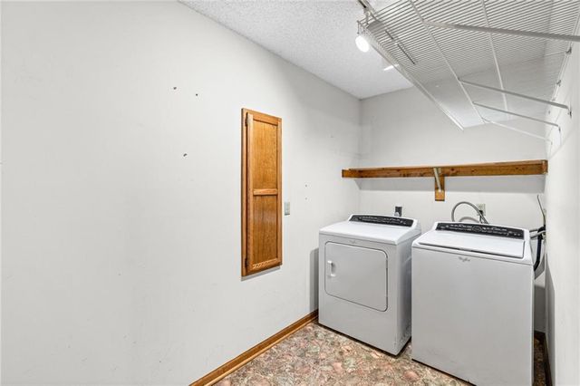 715 Lark Street, Raymore, MO 64083