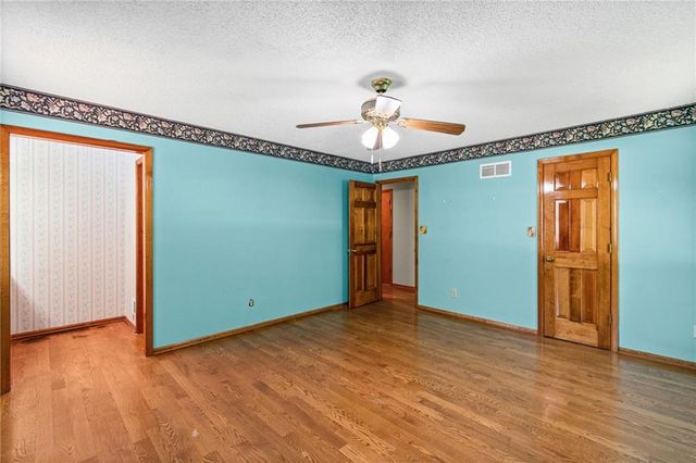 715 Lark Street, Raymore, MO 64083
