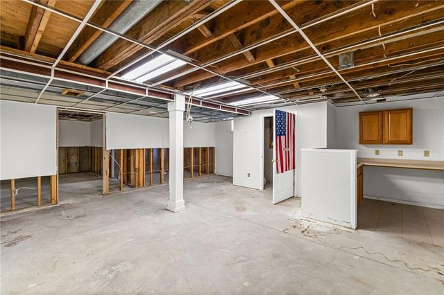 715 Lark Street, Raymore, MO 64083