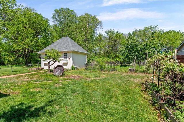 715 Lark Street, Raymore, MO 64083