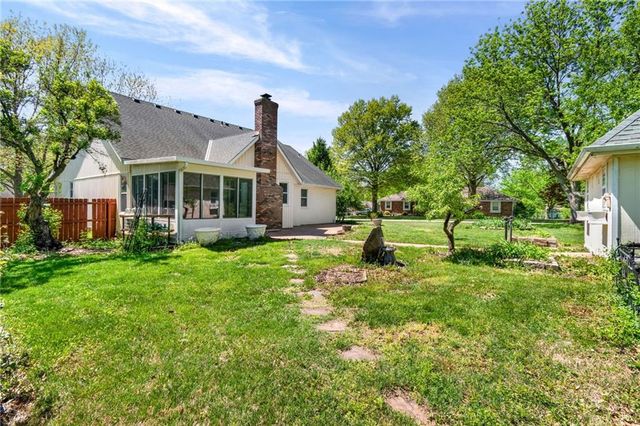715 Lark Street, Raymore, MO 64083